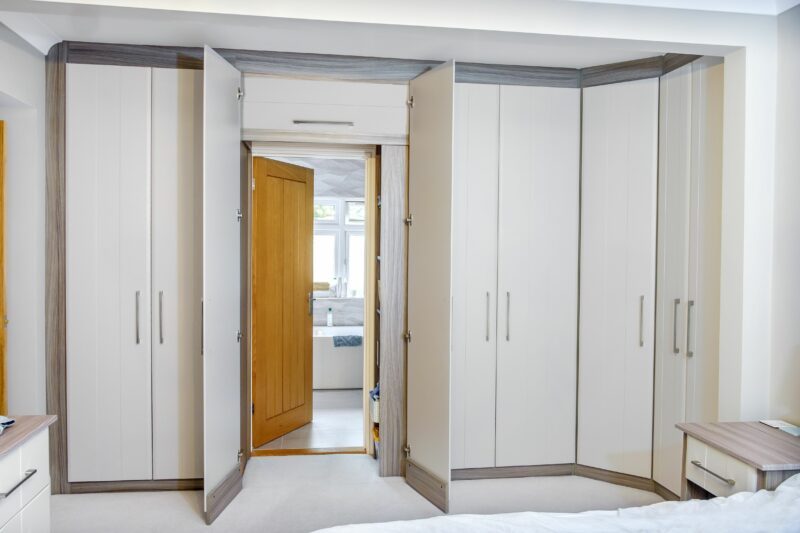 Cc Redcliffe 0012 Copy Fitted Hinged Wardrobe